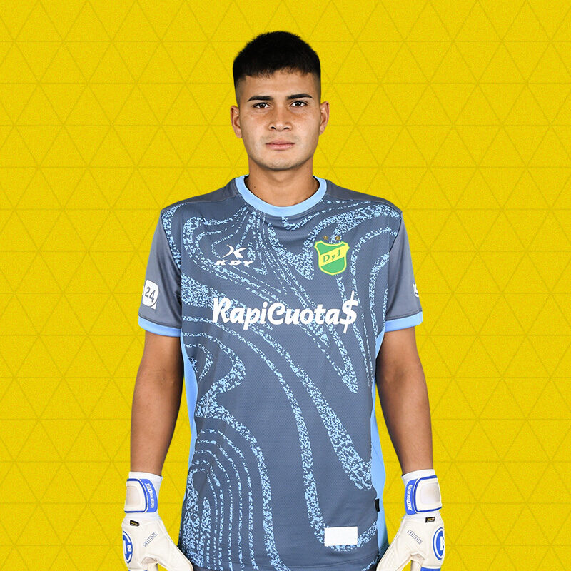 Roberto León